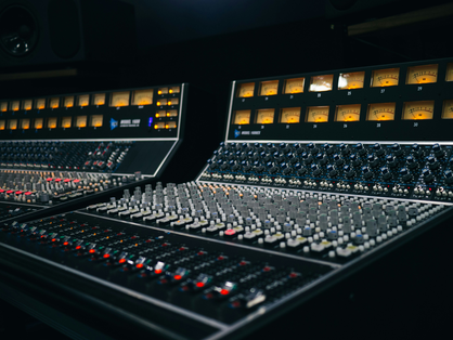 Professional mixing console